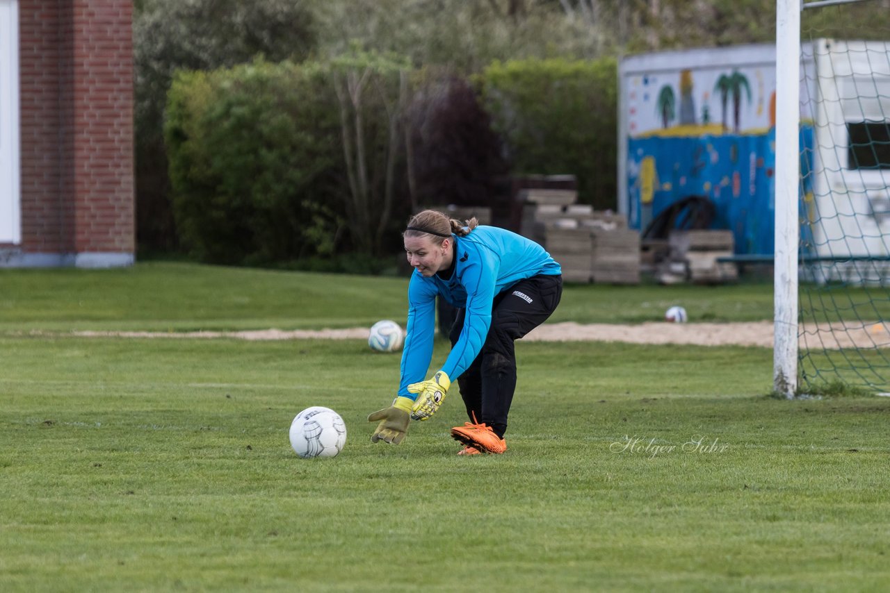 Bild 349 - Frauen TSV Wiemersdorf - SV Henstedt Ulzburg : Ergebnis: 0:4